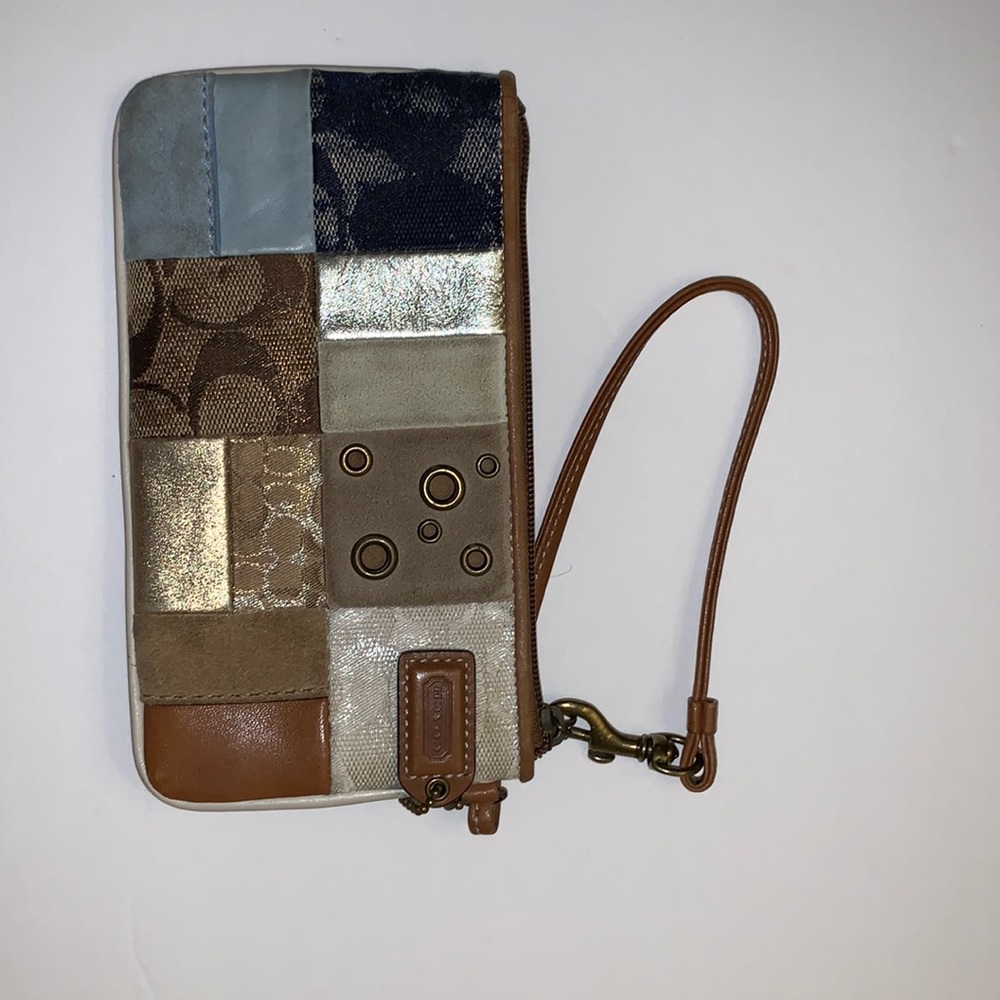Authentic COACH wristlet Bag